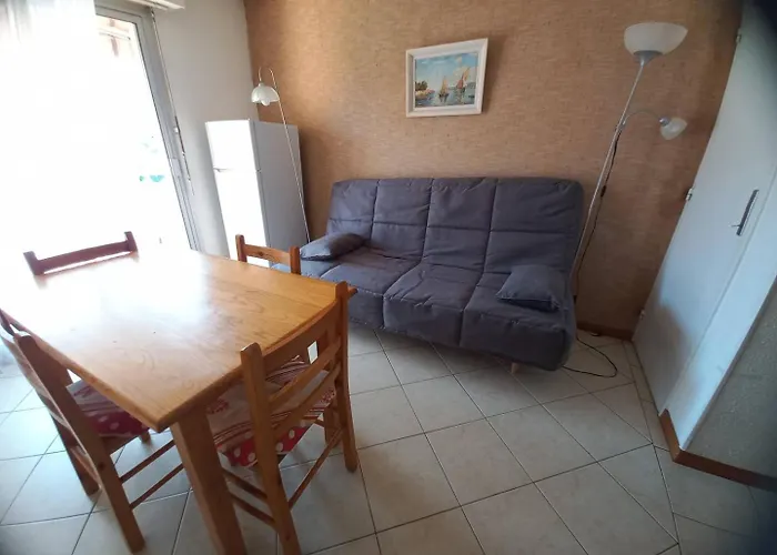Bo240-a09 4 Couchages Les Mimosas Bormes-les-Mimosas